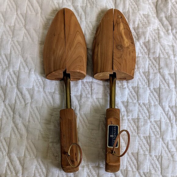 Designer Bostonian Aromatic Cedar Split-Toe Shoe Trees Size Large L - Picture 1 of 8